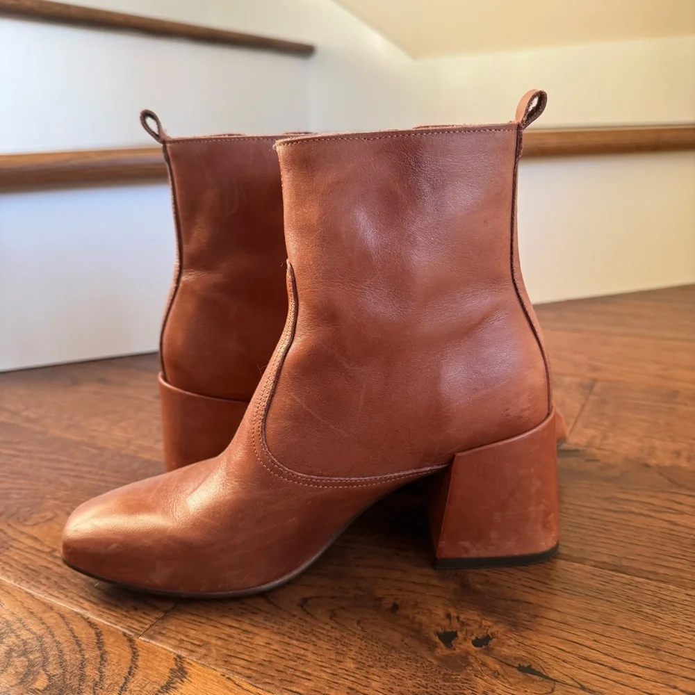 Chocolate Blu Cognac Square Toe Leather Block Heel Ankle Boots Size 36 Neutral
